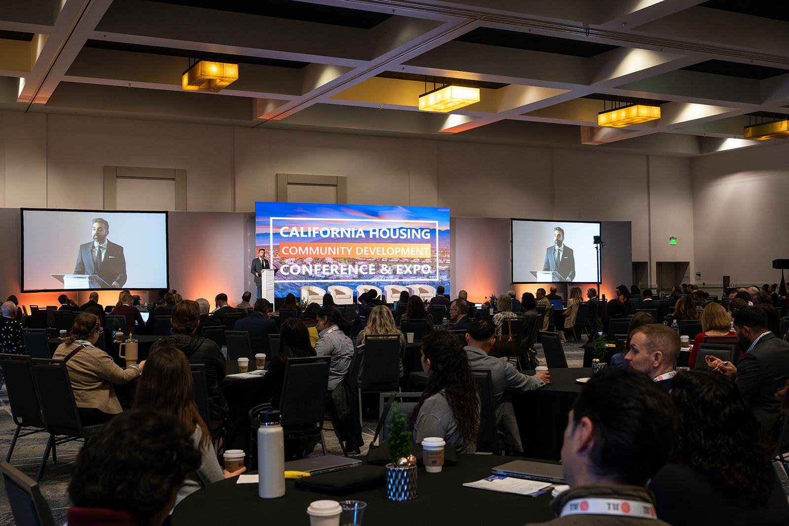 A full ballroom during a main stage session